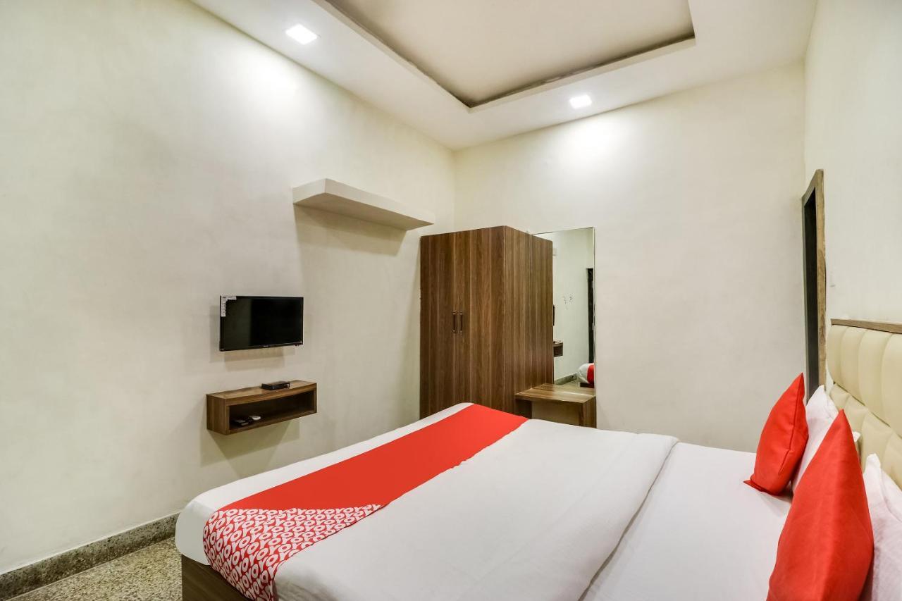 Oyo 28789 Hotel Adarsh Bilaspur  Bagian luar foto