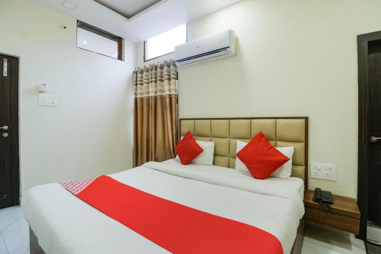 Oyo 28789 Hotel Adarsh Bilaspur  Bagian luar foto